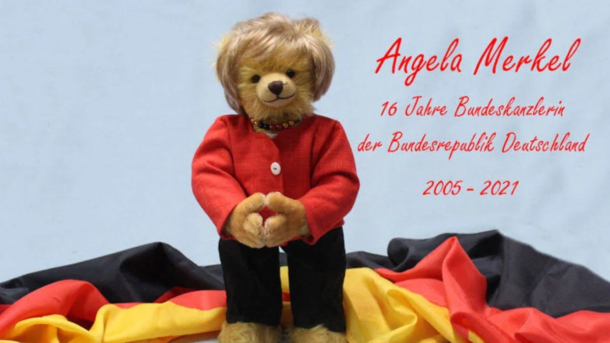 Almanya'da Merkel'e özel oyuncak ayı üretildi