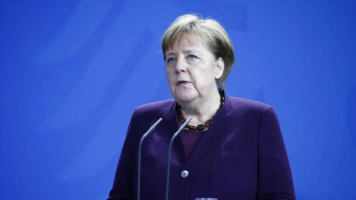 Almanya'da Merkel sonrası için endişe ve belirsizlik hakim