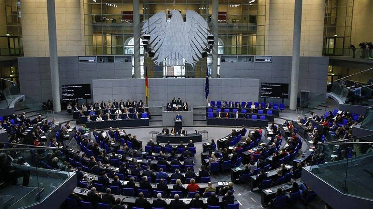Almanya Federal Meclis'inde göçmen kökenli vekillerin sayısı arttı