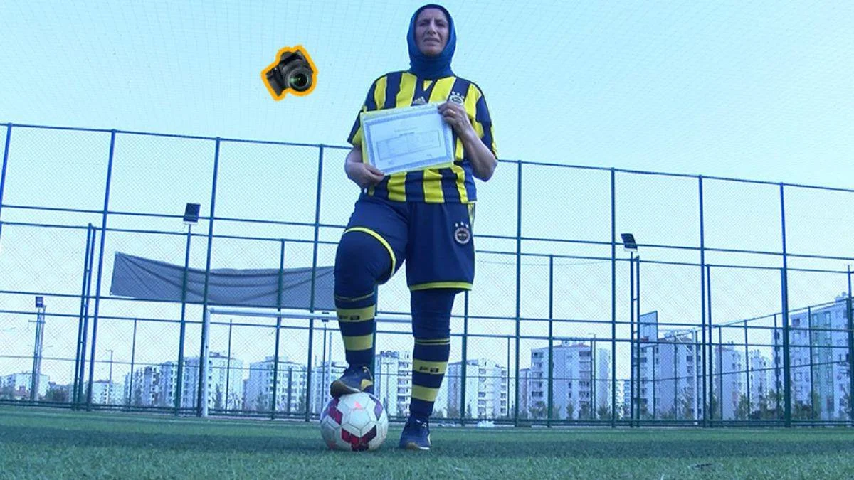 Antrenörlük hayali için 53 yaşında lise diploması aldı