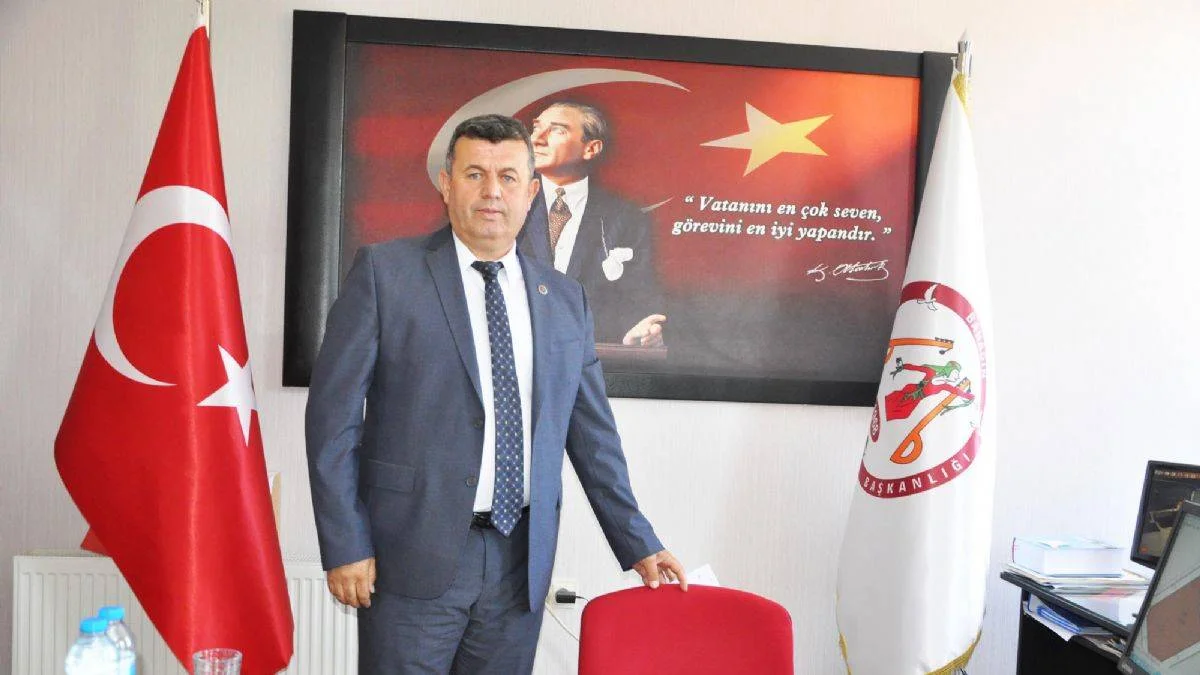"Bağımlılık yapmasın diye makam koltuğunu depoya kaldırdım"