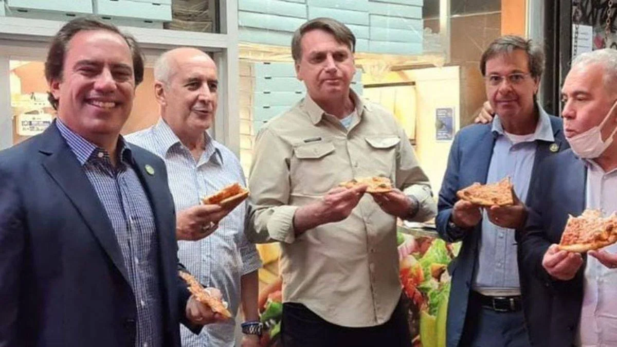 Brezilya Devlet Başkanı Bolsonaro, pizza restoranına alınmadı