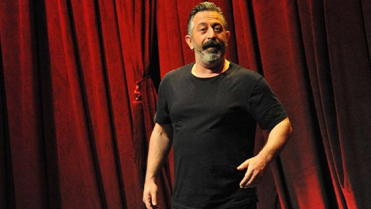 Cem Yılmaz'dan dolandırıcılık uyarısı