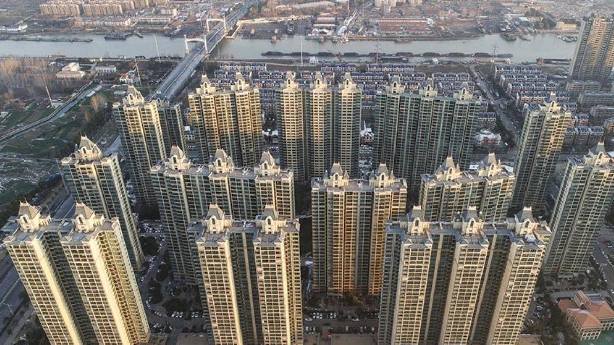 Çin'de Evergrande depremi: Milyonlarca yatırımcı zor durumda