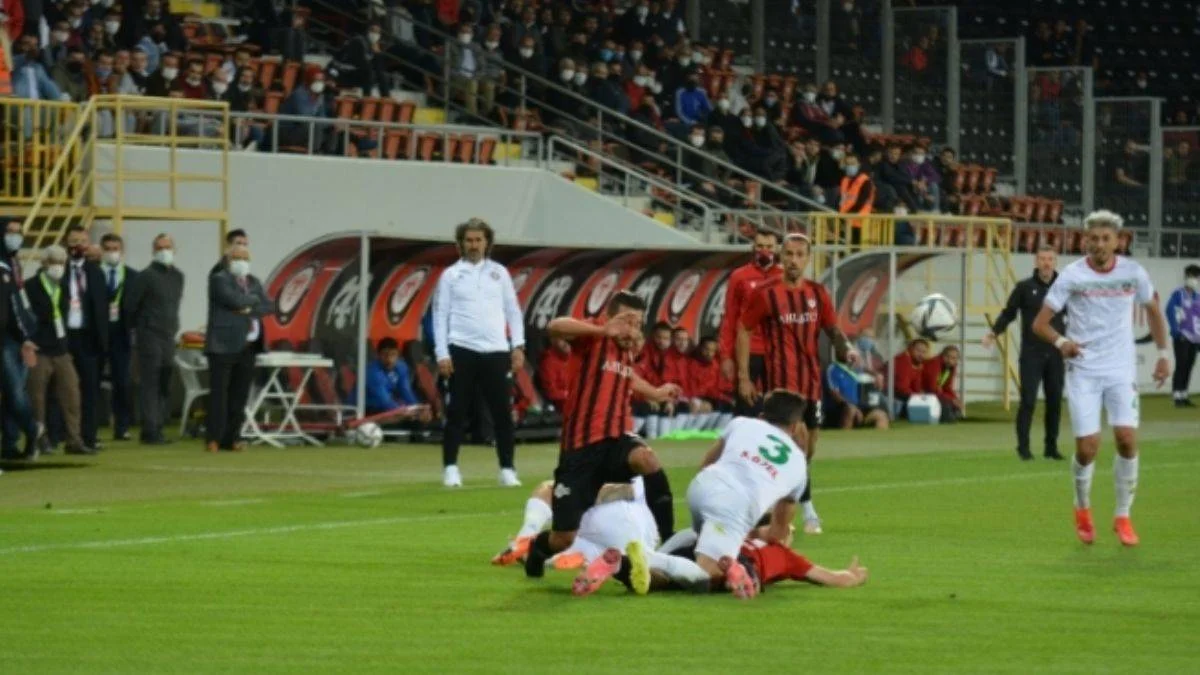 Çorum FK deplasmanda şov yaptı! 4-0