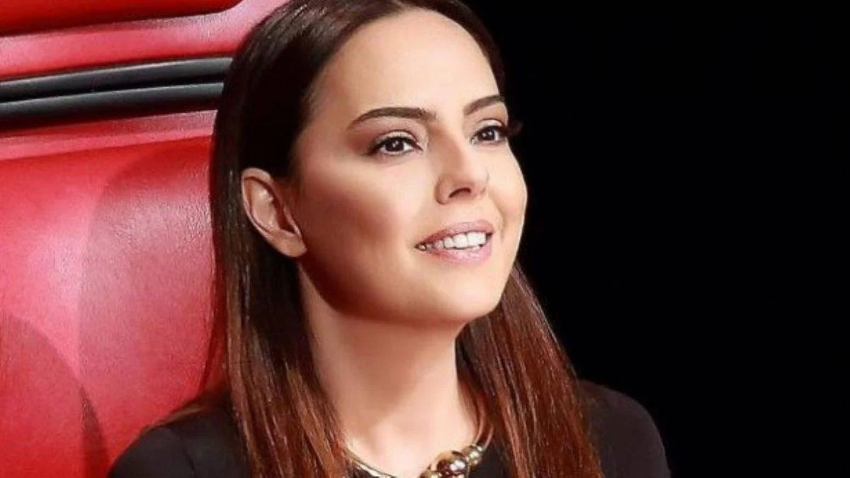 Ebru Gündeş Kim Bu Gözlerindeki Yabancı şarkısının sözleri
