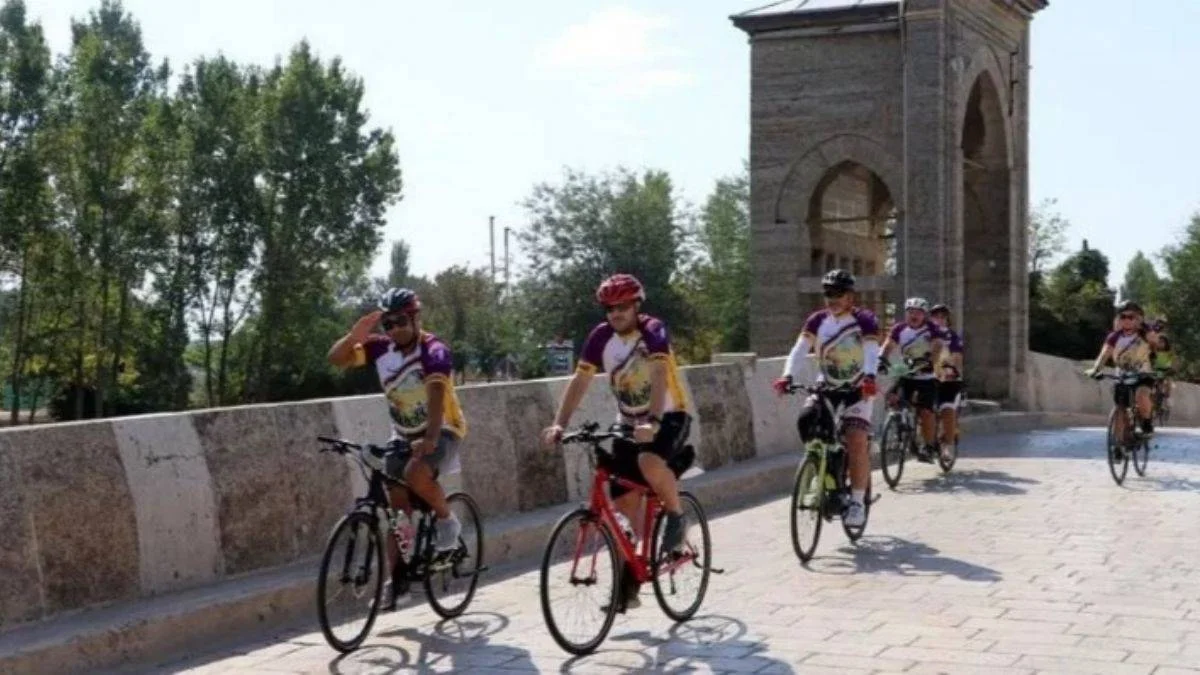 Edirne'de 'Uluslararası 3 Kapı Bisiklet Festivali' başladı