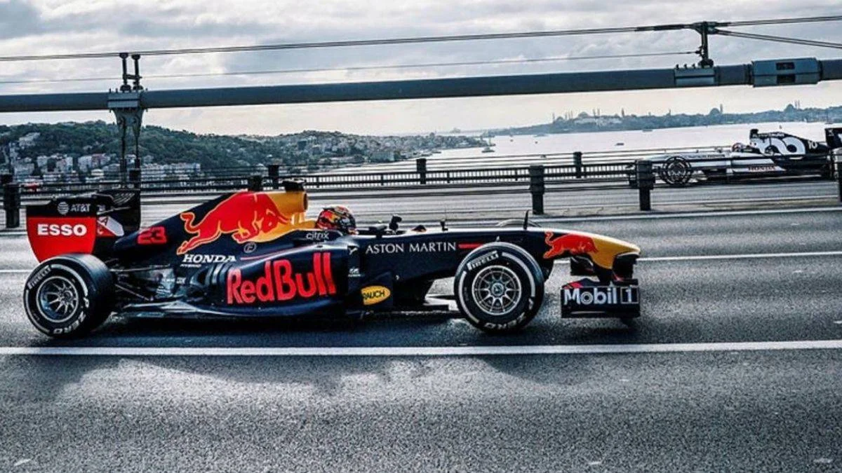 F1 bilet fiyatı | Formula 1 İstanbul bilet fiyatları ne kadar? F1 bileti nereden alınır? Formula 1 seyircili mi olacak?