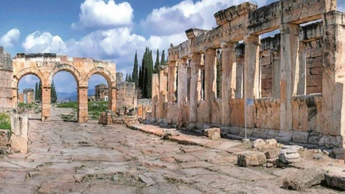 İlk banka ve borsa Anadolu'da kuruldu