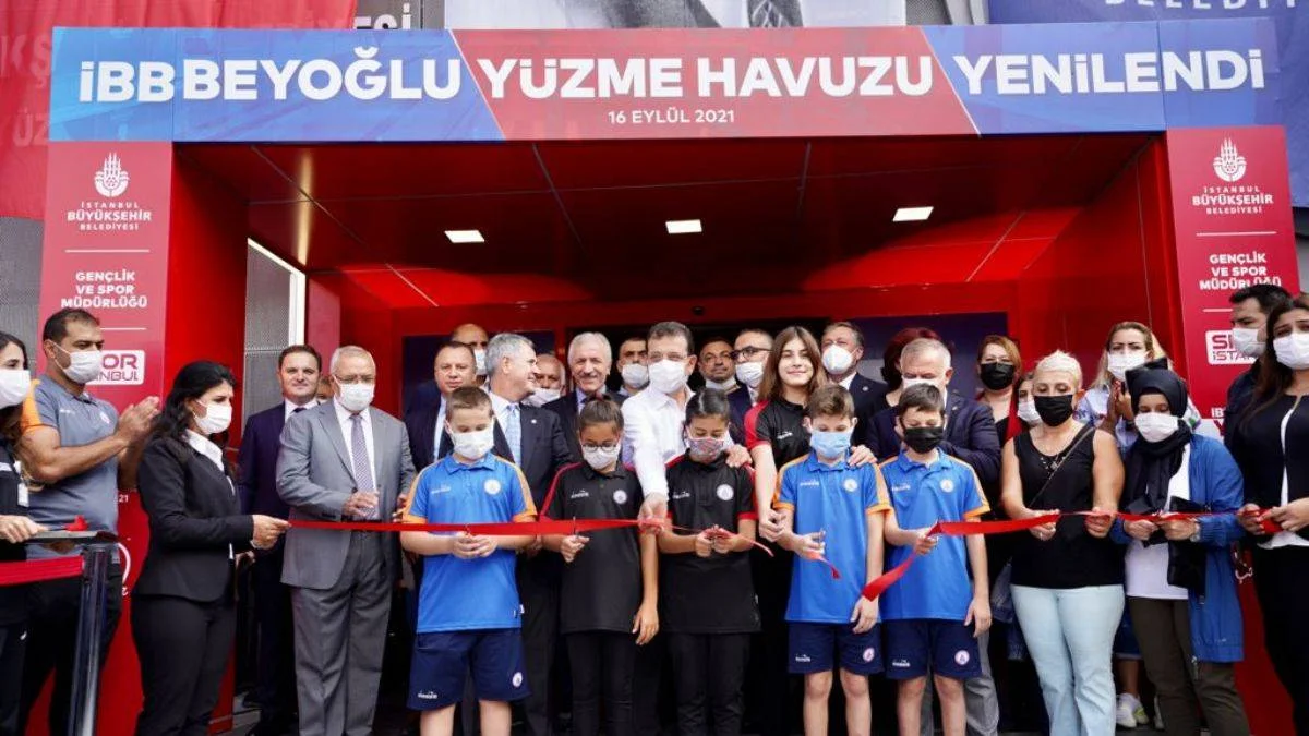 İmamoğlu'ndan öğrenci yurtları hamlesi: 2022 Eylül'üne kadar hedef 5000 yatak