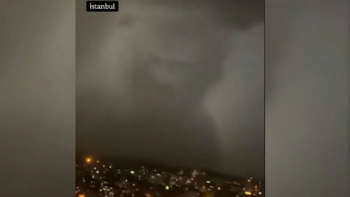 İstanbul'da ''Voldemort bulut'' şaşkınlığı