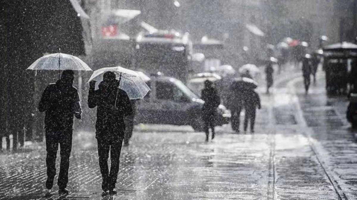 İstanbul'da yağmur saat kaçta yağacak? 22 Eylül İstanbul'da sağanak yağmur ne zaman başlayacak?