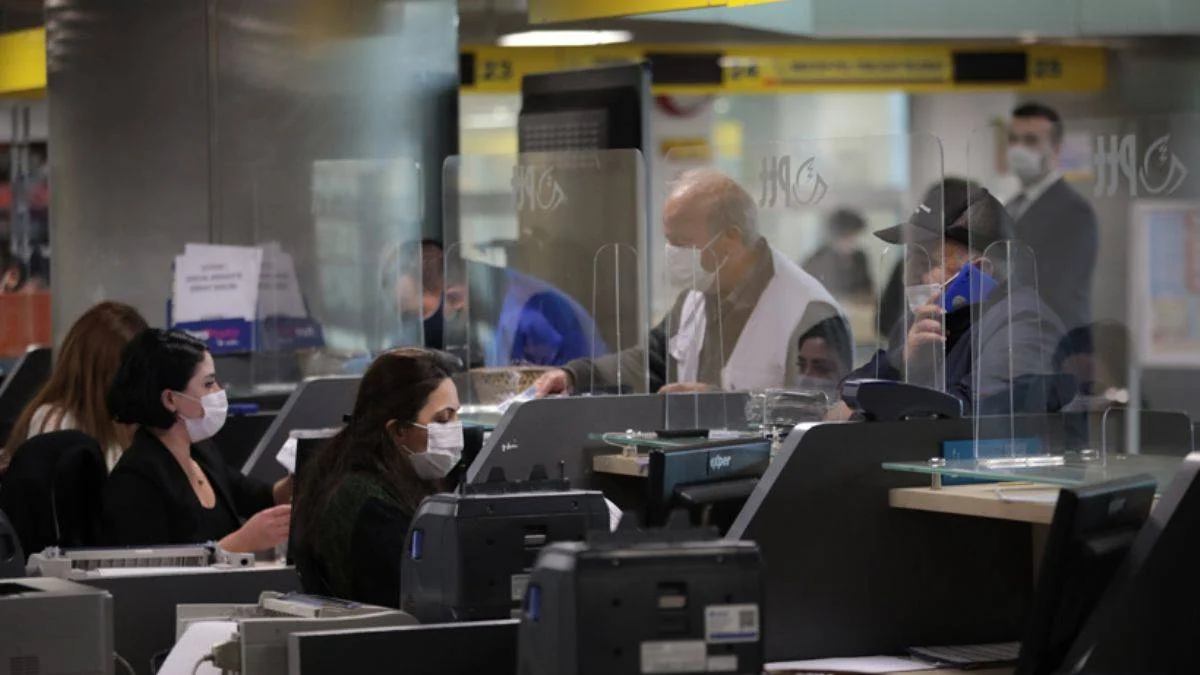 Mart 2020'den bu yana PTT'de 519 milyon işlem yapıldı