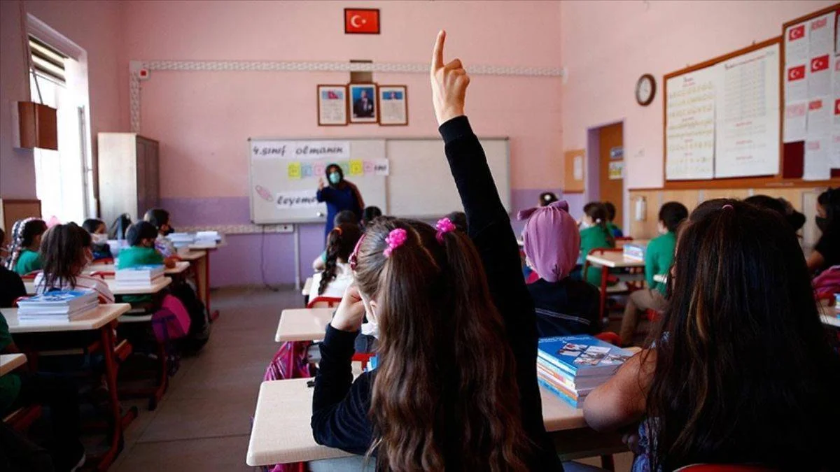 MEB, toplam öğrenci, öğretmen, okul ve derslik sayısını açıkladı