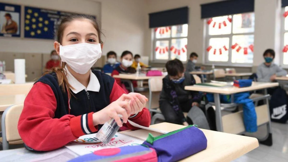 Okullar ne zaman kapanacak? 2021-2022 yarı yıl tatili (sömestr) ne zaman?