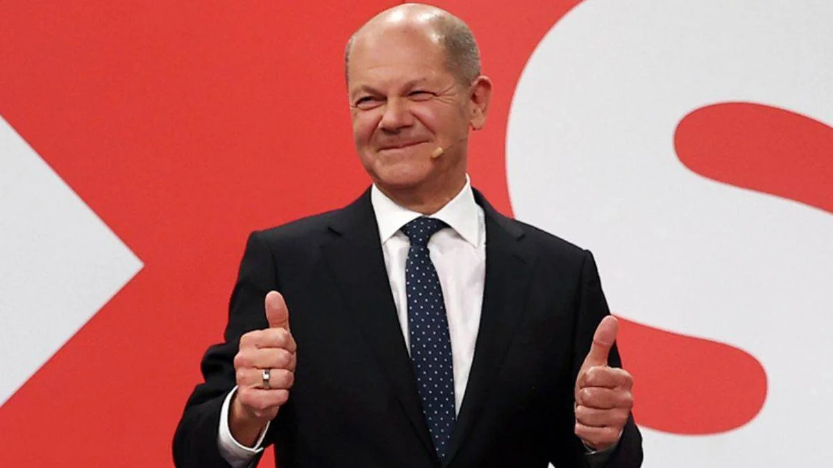 Seçimi kazanan SPD'li Scholz, hangi partilerle hükümet kuracağını açıkladı