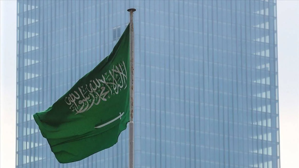 Suudi Arabistan'dan İran'a ilişkin 'nükleer silah' açıklaması