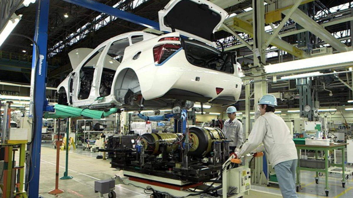 Toyota, Japonya'daki 27 üretim bandını durduracak