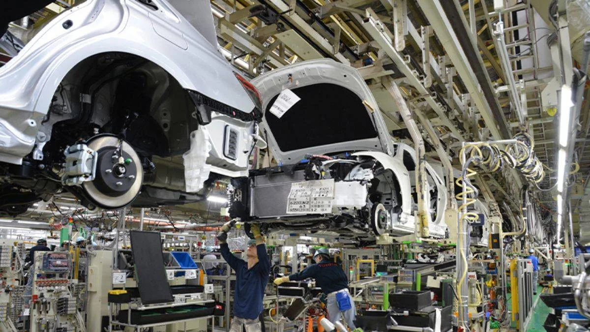 Toyota'ya 'çip' ve 'koronavirüs' darbesi