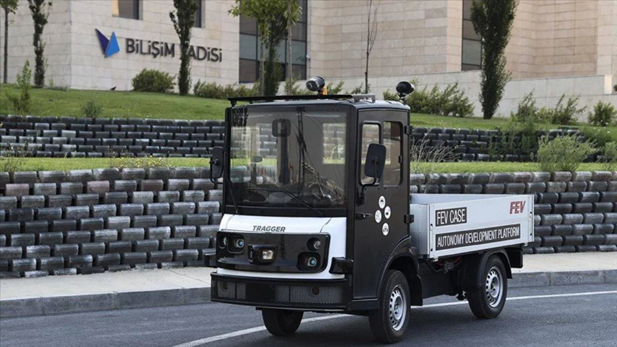Türk mühendislerden yüzde 100 elektrikli yeni nesil hizmet aracı
