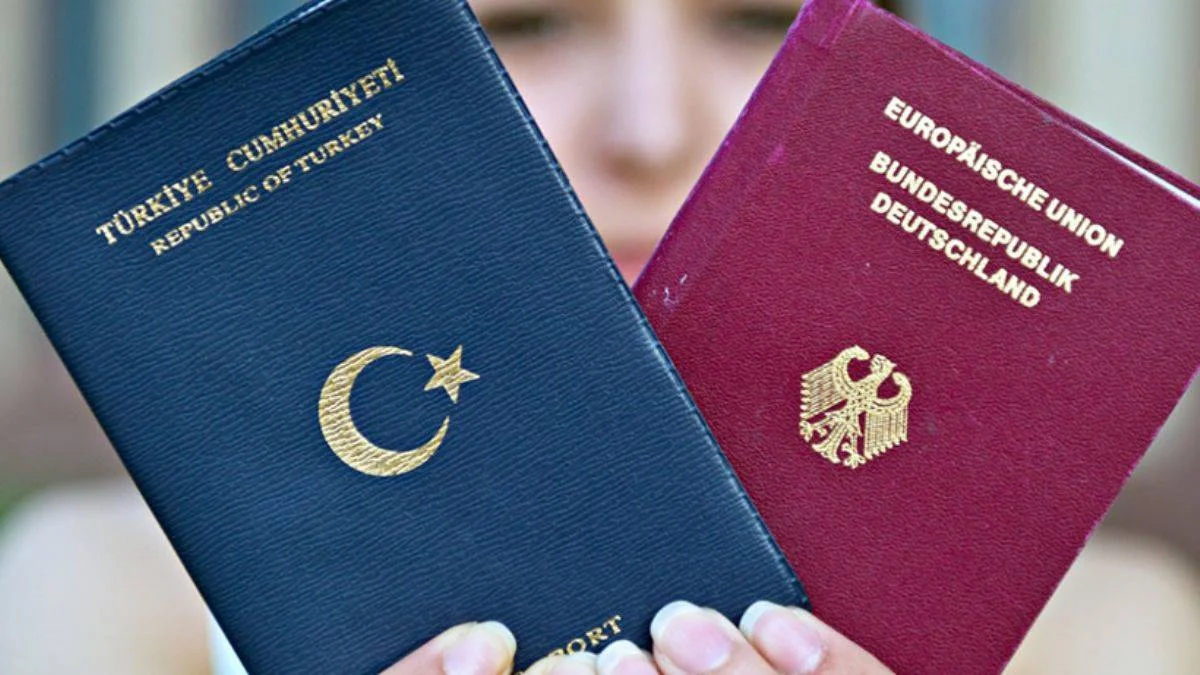 Türklere çifte vatandaşlık hakkı verilmesini öngören yasa reddedildi