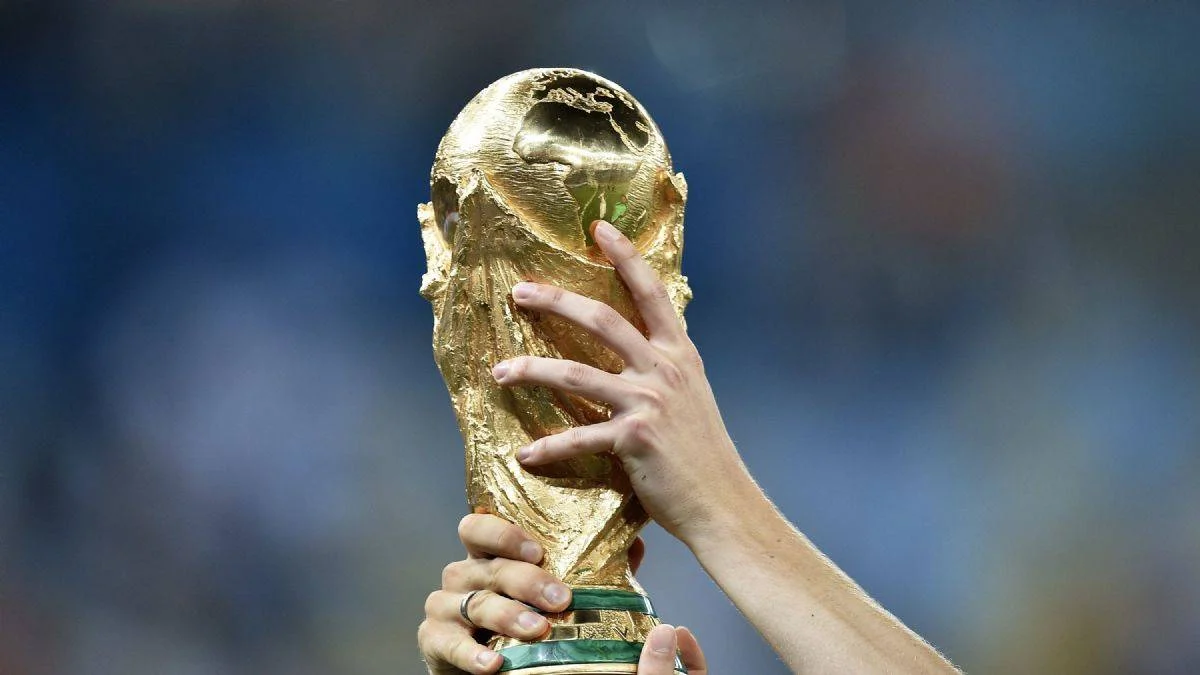 UEFA'dan 'iki yılda bir Dünya Kupası' teklifine ilişkin açıklama