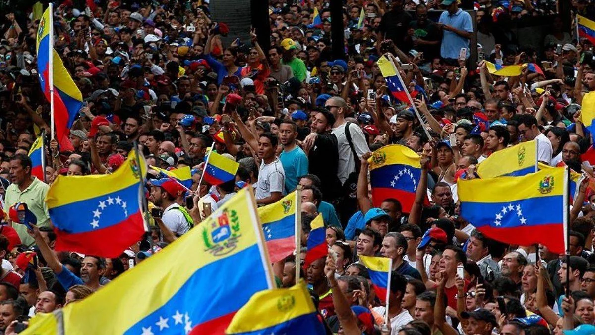 Venezuela'da iktidar ve muhalefet yeniden masaya oturuyor