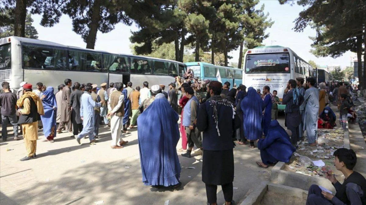AB: Afganistan çöküşün eşiğinde