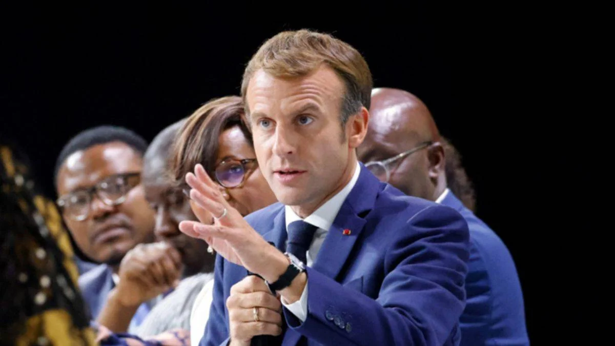 Afrikalı gençten Macron'a: Afrikalılar olmasaydı bugün Fransa olmazdı