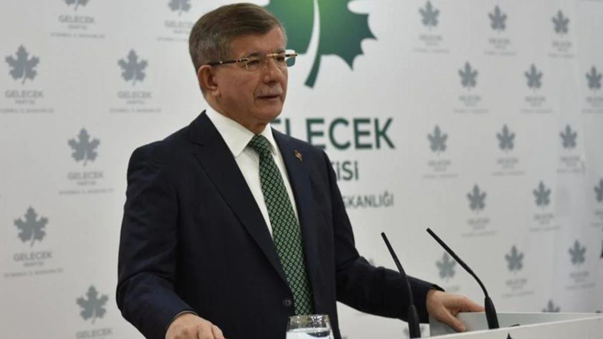 Ahmet Davutoğlu: Arkama bakmadan istifa ettim