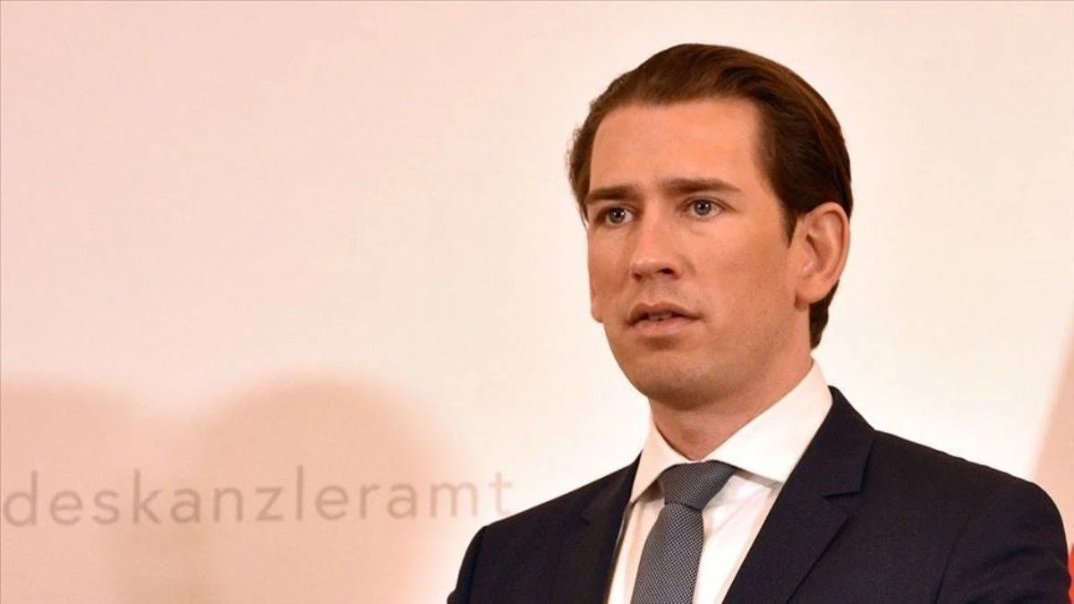 Avusturya başbakanı Kurz istifa etti