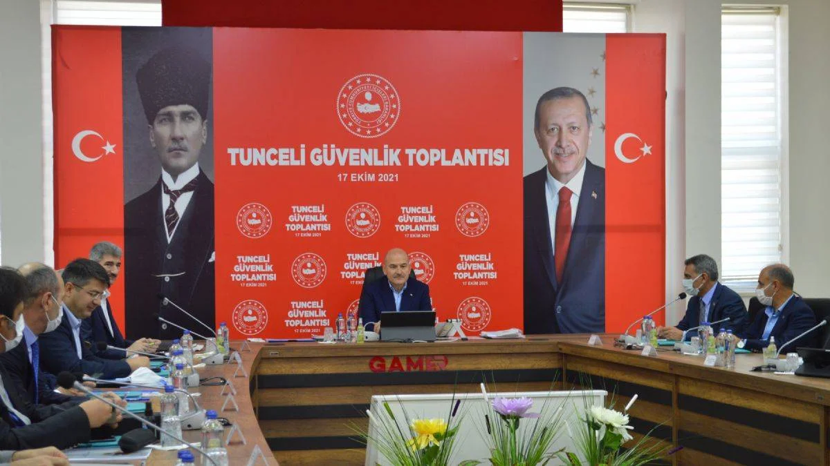 Bakan Soylu: Tunceli'nin dağlarında 21 terörist kaldı, 4'ünün yürüyecek hali yok