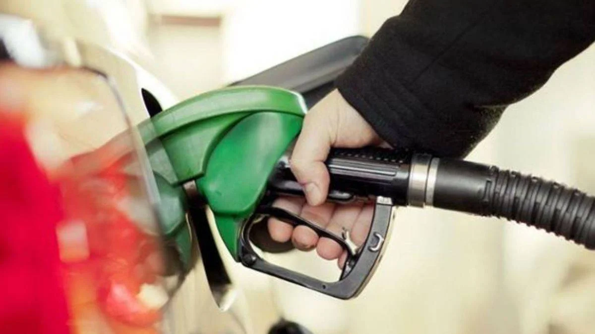 Benzine zam mı geldi? Benzine zam ne zaman geçerli? 7 Ekim benzine ne kadar zam geldi?