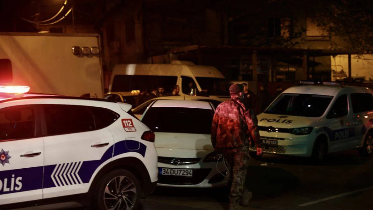 Beyoğlu'nda dehşet anları! Restoranı taradılar