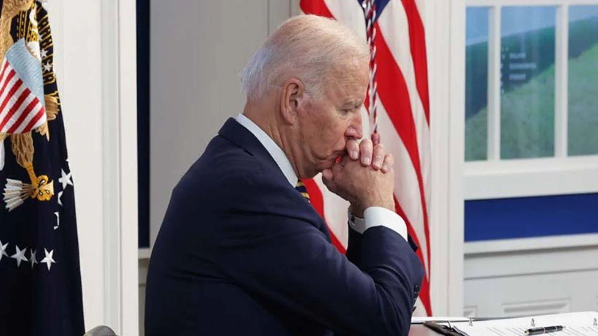 Biden 9 ayda çakıldı