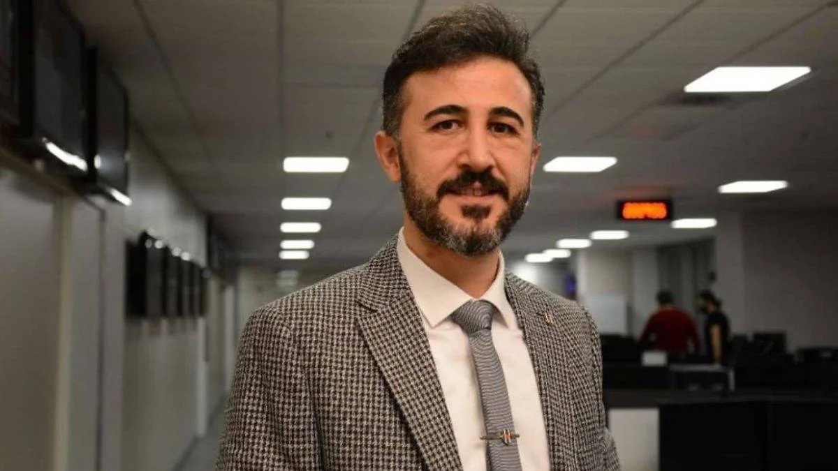 Bülent Uslu dikkat çekip uyardı: Beşiktaş - Trabzonspor maçı Pazar gününe alınmalı