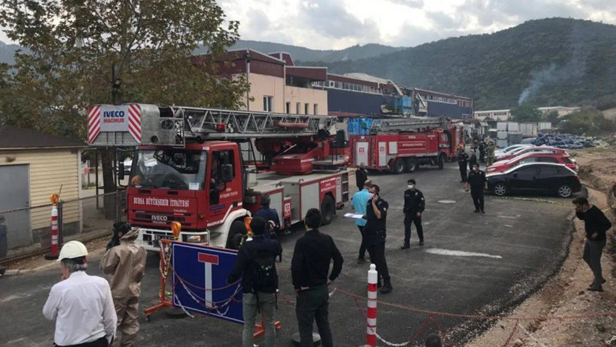 Bursa'da kimya fabrikasında patlama: Ölü ve yaralılar var