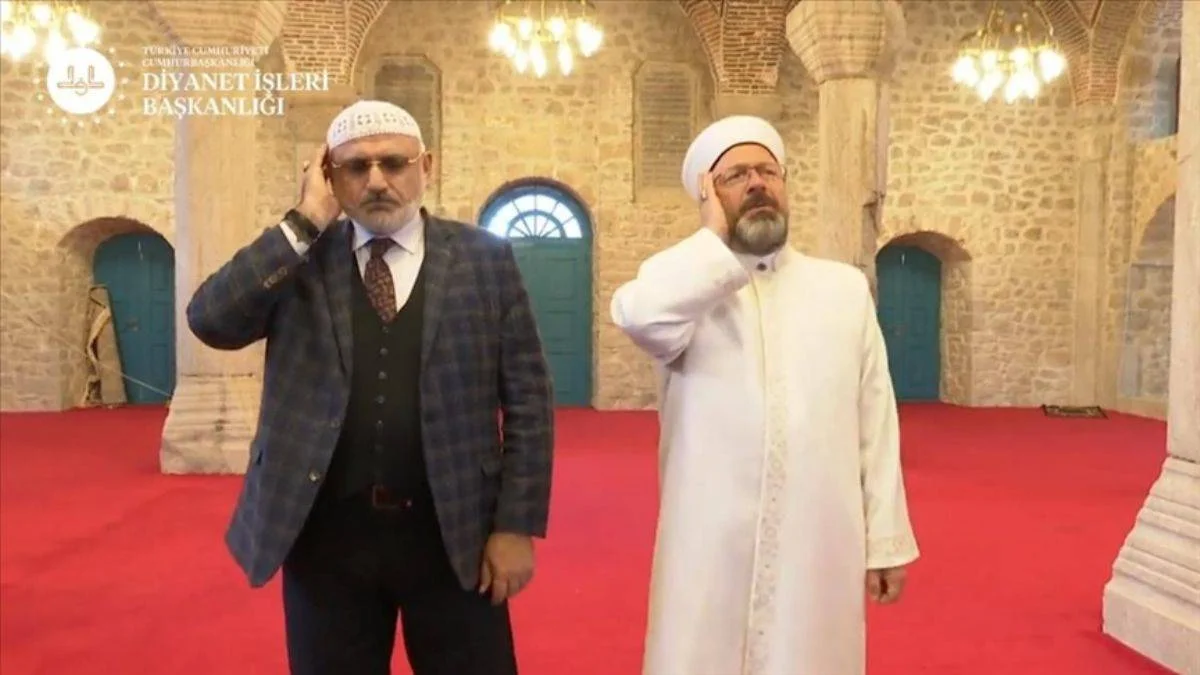Erbaş, Şuşa'da ezan okudu