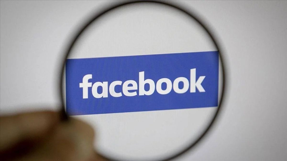 Facebook tarihi çöküşün nedenini açıkladı
