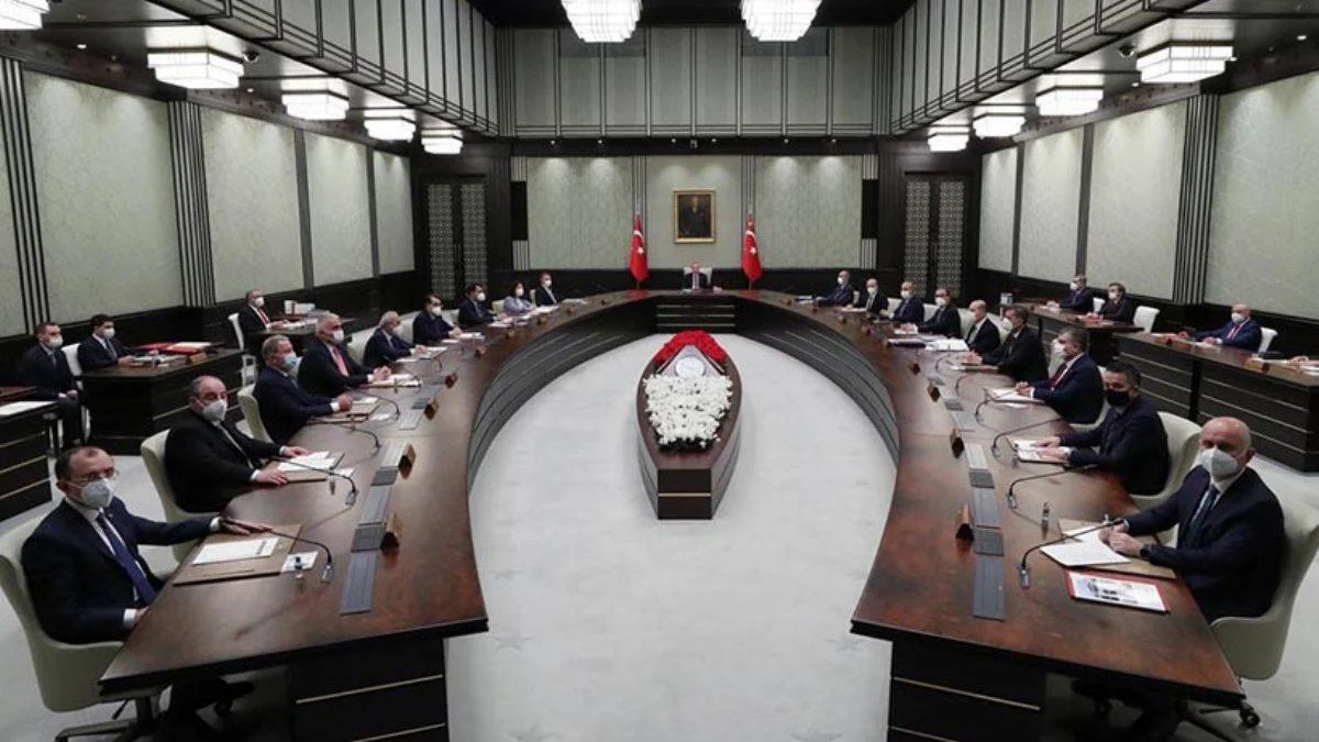 Gözler kabinede! Büyükelçilerin durumu da görüşülecek