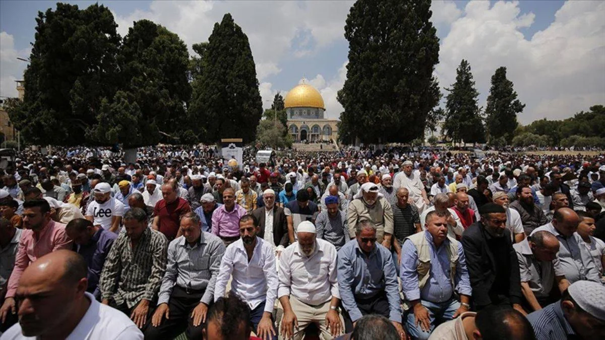 İİT'den'sessiz ibadet' tepkisi