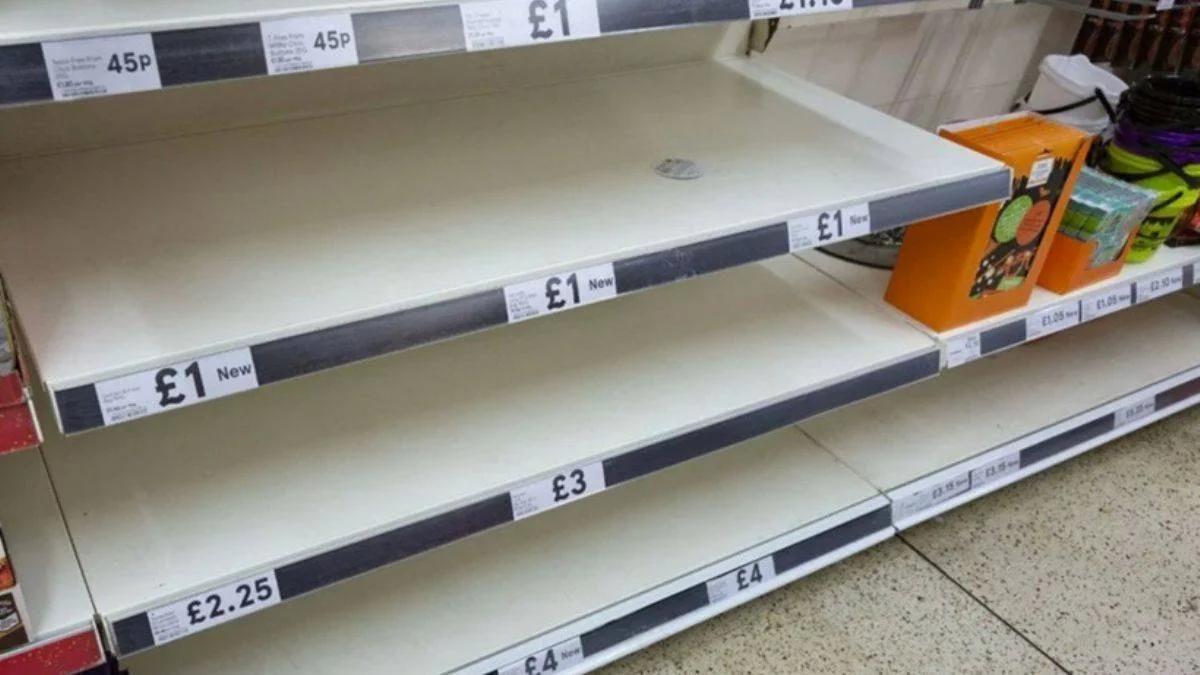 İngiltere'de tedarik krizi büyüyor: Raflar bomboş!