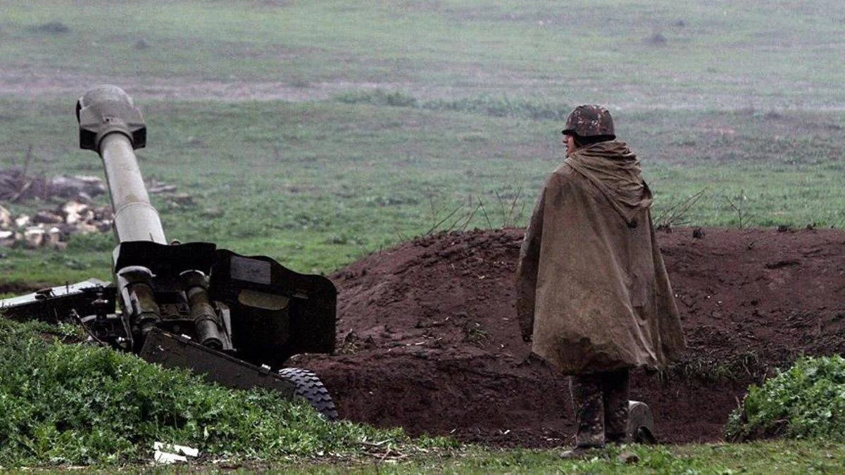 Karabağ'da yasa dışı Ermeni silahlı gruplarca açılan ateşte Azerbaycan askeri hayatını kaybetti