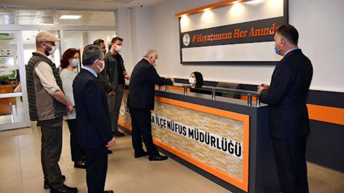 Milyonlarca insanı ilgilendiriyor... Artık nüfus müdürlüklerine gitmeye gerek kalmadı