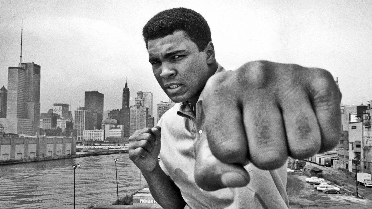 Muhammed Ali'nin çizimleri yaklaşık 1 milyon dolara satıldı