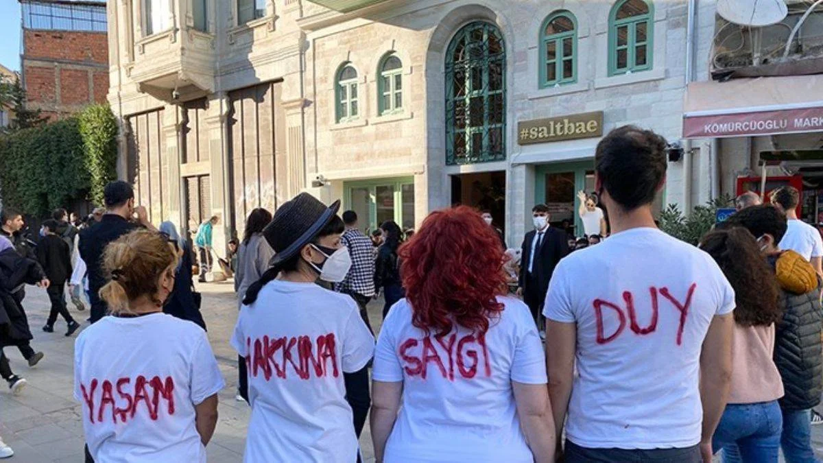 Nusret'in restoranı önünde 'Vegan' eylemi