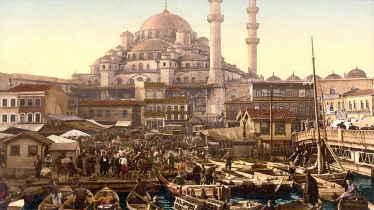 Osmanlı sosyal hayatla 'erken' tanıştı