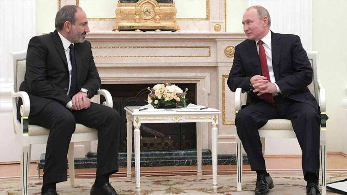 Paşinyan Moskova'da