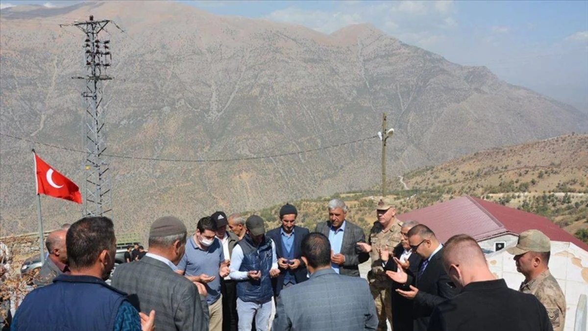 PKK'lı teröristlerin Daltepe ve Kalkancık köylerinde katlettiği 37 kişi anıldı