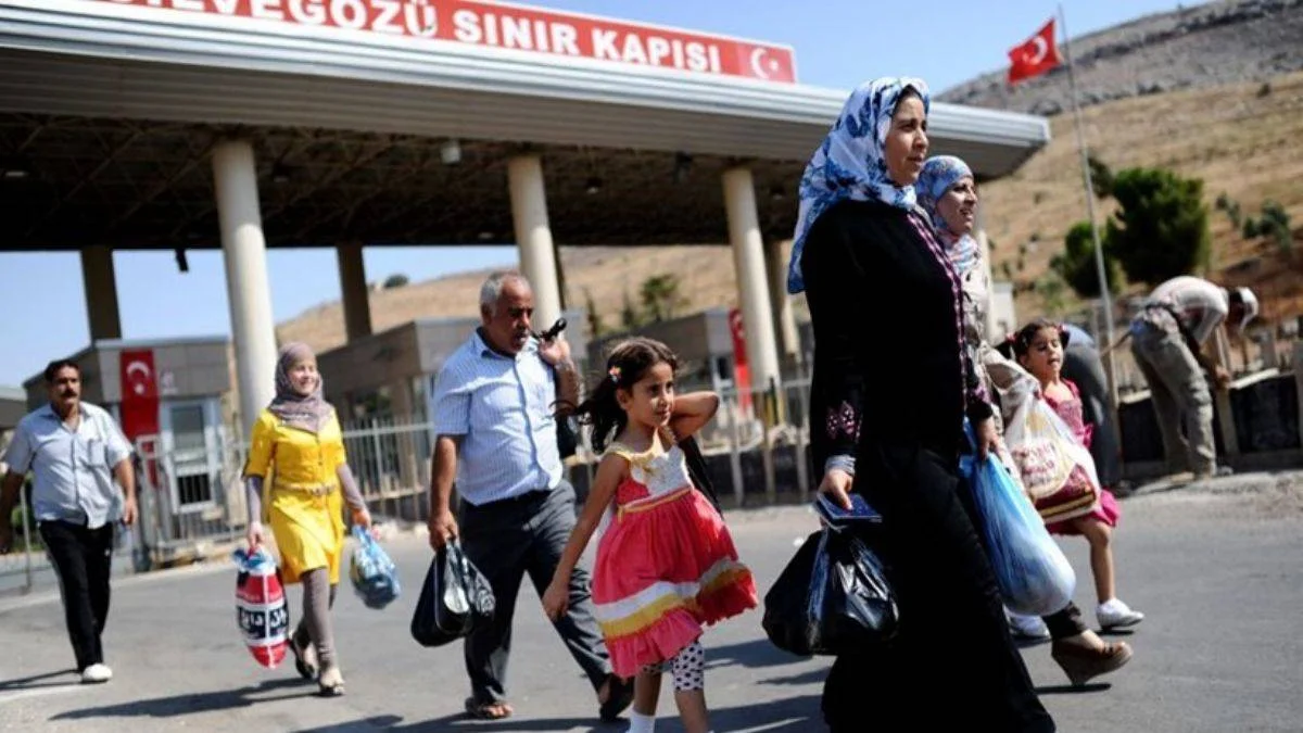 Suriyeliler oy verip maaş alıyor mu?